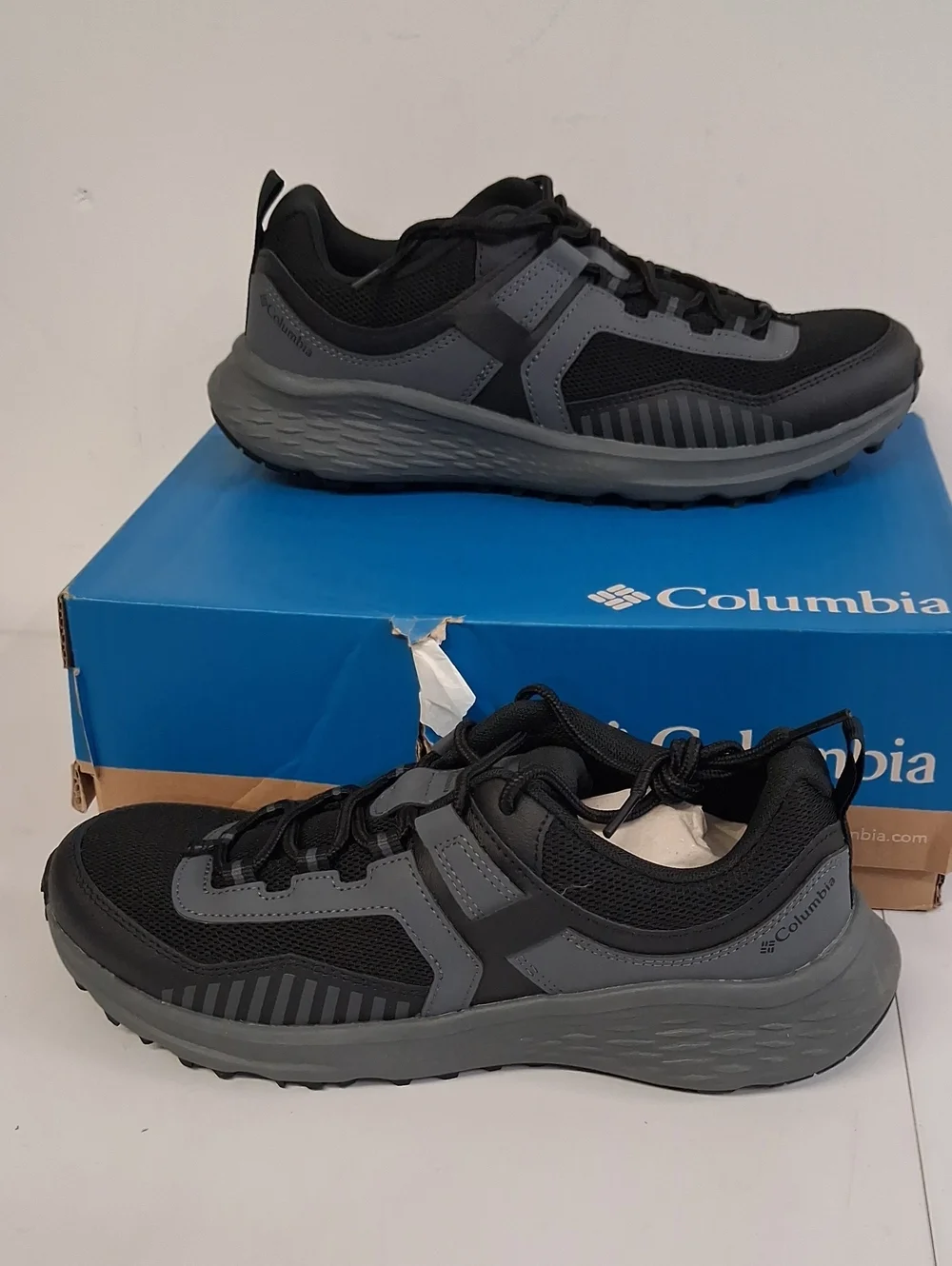 NWT Big Kids Columbia Konos Low Basse Black & Grey Shoes Sz. 7